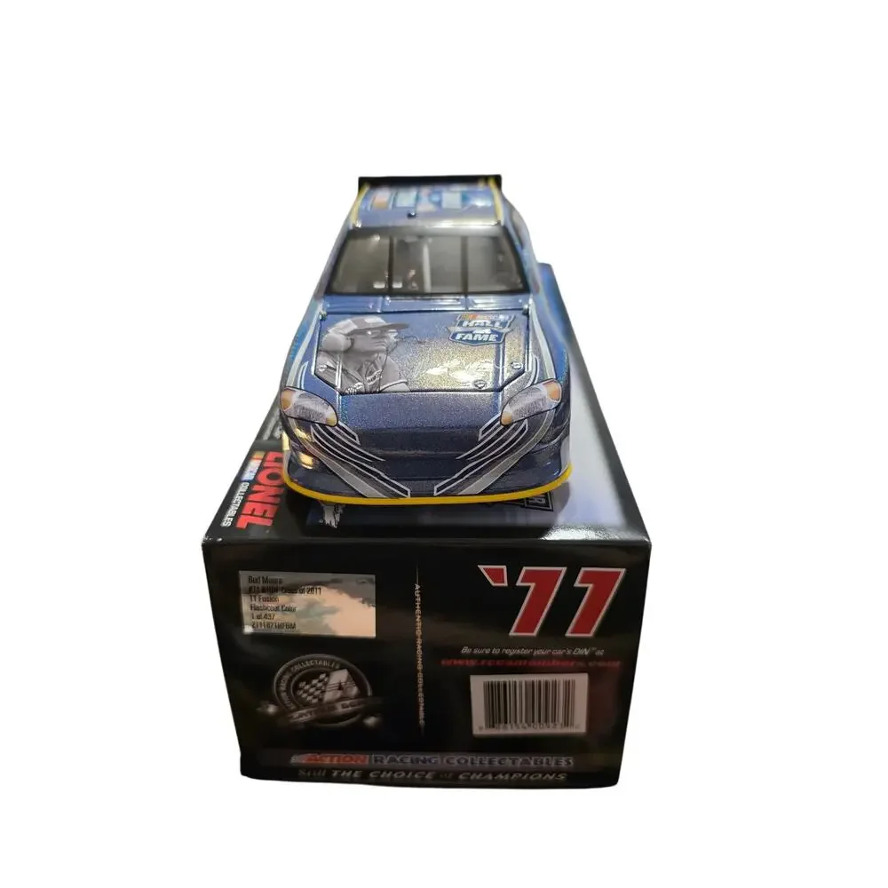 Bud Moore #11 NASCAR Hall of Fame 2011 Flashcoat 1:24 Diecast 1/437 Action